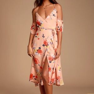 Lulu’s peach midi dress